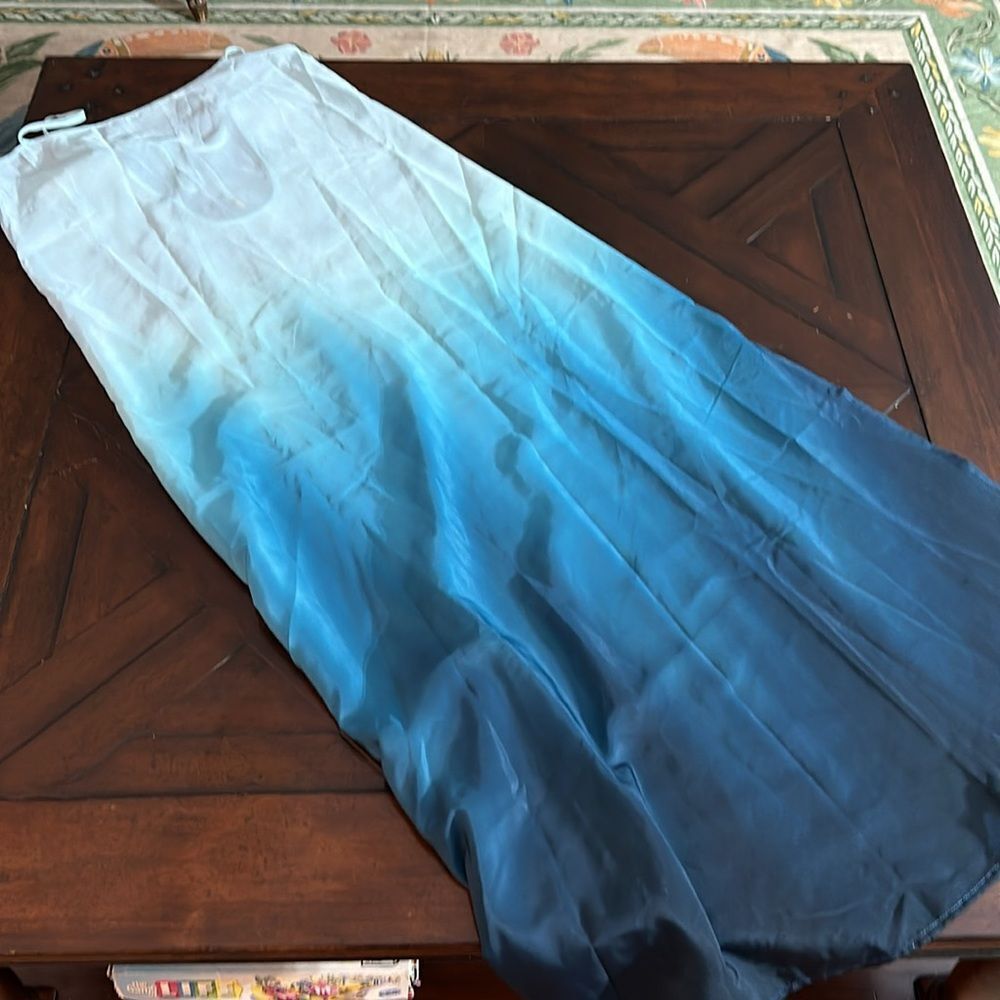 NWT LA BLANCA Turquoise Ombré Oasis Back-Tie Side-Slit Cover-Up Dress - Picture 3 of 4